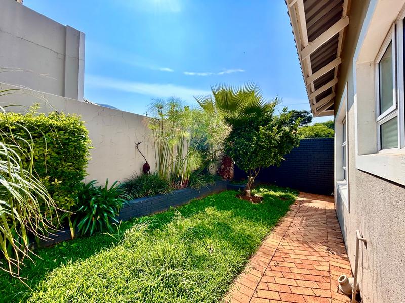 3 Bedroom Property for Sale in Caribbean Beach Club North West
